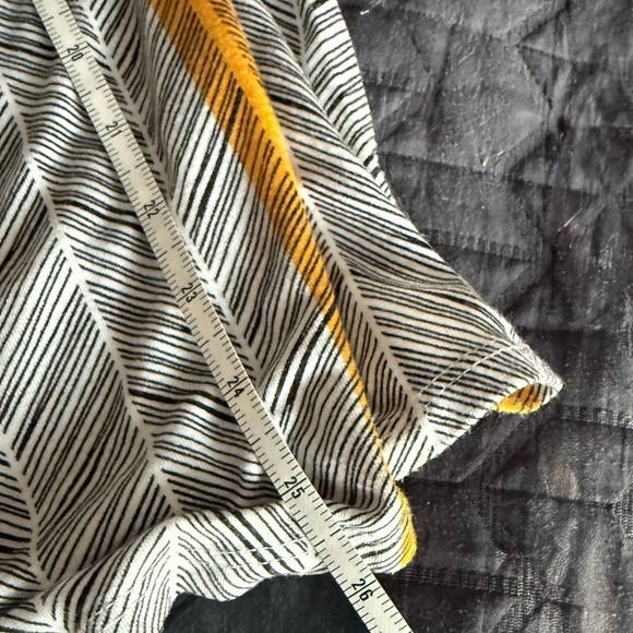 (EUC) Apt. 9 gathered collar, sleeveless flowy tank. Size XL - Picture 6 of 6